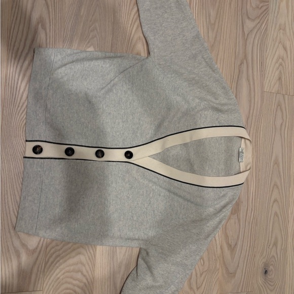 Brunello Cucinelli Light Gray and Cream Cashmere Top - Picture 2 of 5